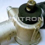 Hammastangon läpiviennin tiiviste koriin