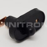 Sisävalon katkaisija ovitolppaan