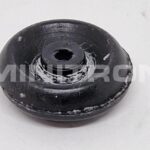 Takasumuvalon johdon läpivientikumi